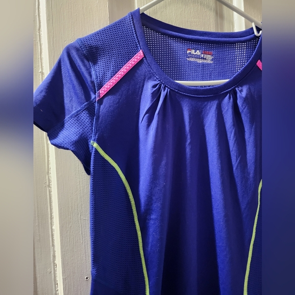 Fila Blue Athletic Running T-Shirt with Pink and Green Accents In Size Medium - Picture 3 of 14